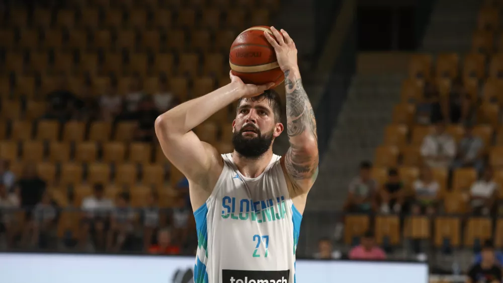Žiga Dimec- 06.08.2022 – košarka – Slovenija: Črna gora, pripravljalna prijateljska tekma gora pred začetkom EP v Nemčiji. //FOTO: Luka Cjuha