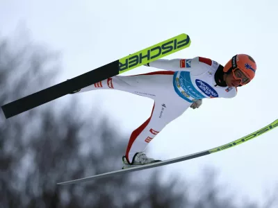 Ski Jumping - Four Hills Tournament - Bischofshofen, Austria - January 6, 2025 Austria's Stefan Kraft in action REUTERS/Lisi Niesner