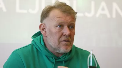 Robert Prosinečki, novi trener Olimpije - 23.03.2022 &ndash; Nogometni klub NK Olimpija - predstavili novega trenerja Roberta Prosinečkega //FOTO: Luka Cjuha