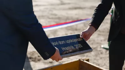 Hrastnik, Lesa.Polaganje temeljnega kamna za nov dom starejsih obcanov, ki se ga je udelezil tudi minister za solidarno prihodnost Simon Maljevac.