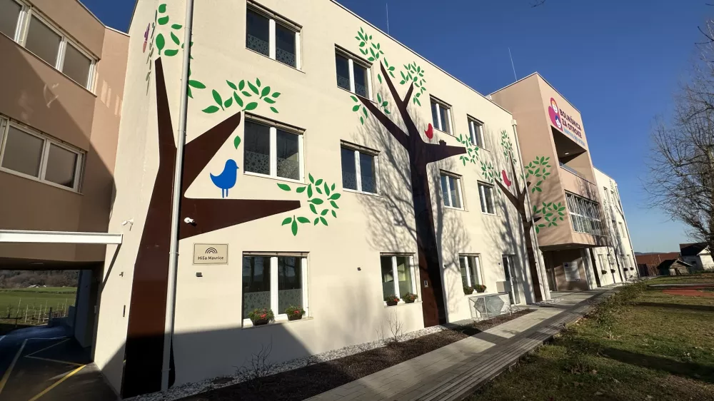 Sentvid pri Sticni.Novi prizidek Otroske bolnisnice Sentvid pri Sticni.
