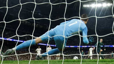 Soccer Football - UEFA Champions League - Real Madrid v Manchester City - Santiago Bernabeu, Madrid, Spain - December 10, 2025 Manchester City's Erling Haaland scores their second goal from the penalty spot REUTERS/Susana Vera   TPX IMAGES OF THE DAY