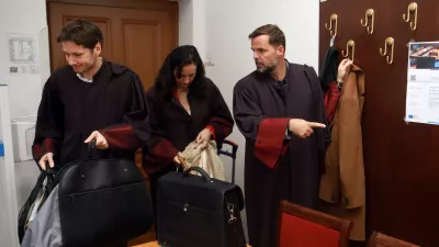 Obramba sodnici očita, da je policijska poročila brala kot sveto pismo