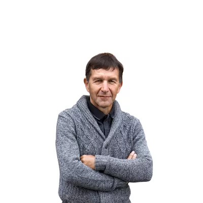 samo za ONLINE, Bogdan Bi&scaron;čak, politični analitik, biv&scaron;i politik strank LDS in Zares.//FOTO: Bojan Velikonja