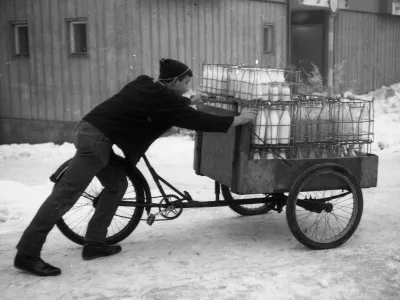 Silvestrovanje v času socializma: gostilne, televizija in pohorska omleta