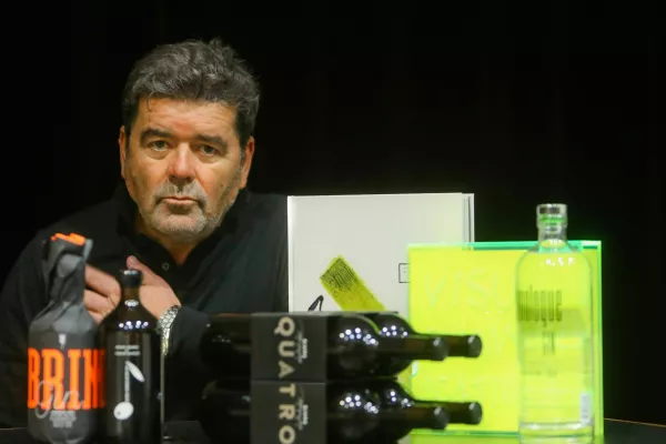 -29.12.2025. - Žare Kerin, grafični oblikovalec, večkrat nagrajen dom in po svetu.//FOTO: Bojan Velikonja / Foto: Bojan Velikonja