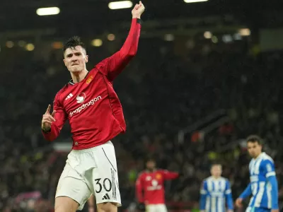 Manchester United's Benjamin Sesko celebrates after scoring during the FA Cup third round soccer match between Manchester United and Brighton in Manchester, England, Sunday, Jan. 11, 2026. (AP Photo/Jon Super) / Foto: Jon Super