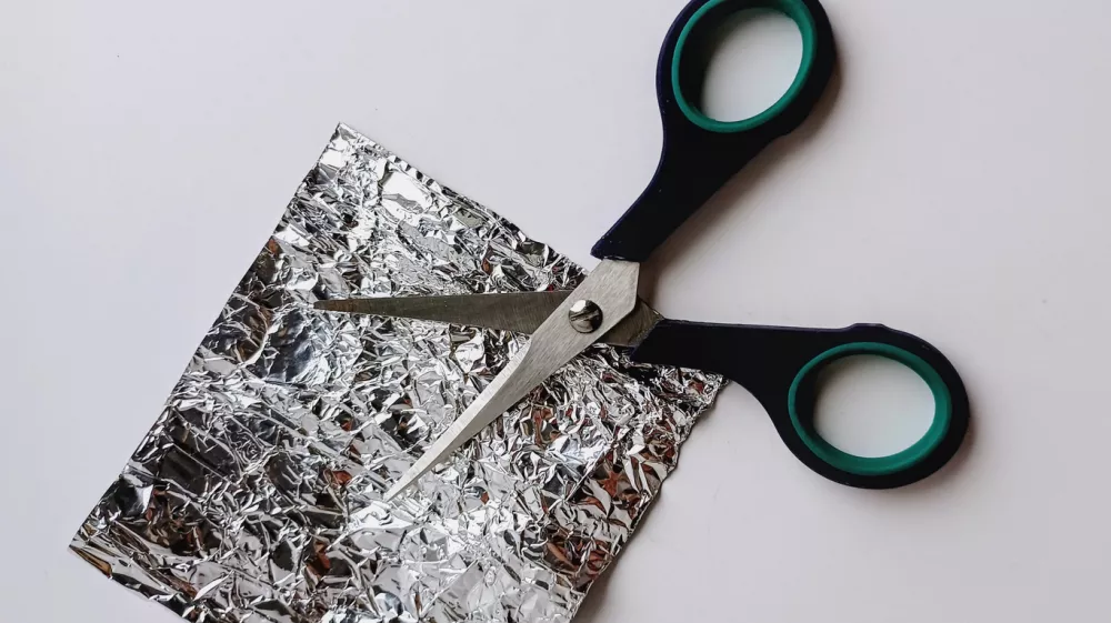 Metoda je primerna za &scaron;karje, ki so izgubile ostrino zaradi običajne rabe. / Foto: Getty Images