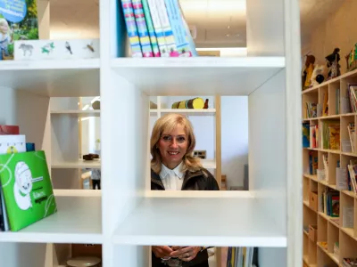 - Janja Bogataj, ravnateljica, letošnja dobitnica nagrade za življensko delo na področju vzgoje in izobraževanja.- 03.10.2025. - Vrtec Kamnitnik, Škofja Loka.//FOTO: Bojan Velikonja