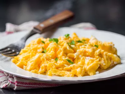 Umešana jajca so lahko običajna ali pa fantastična. Odločitev je vaša. / Foto: Istock