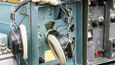 Analogna tehnologija je za vojaške namene še vedno zanimiva. / Foto: Istock