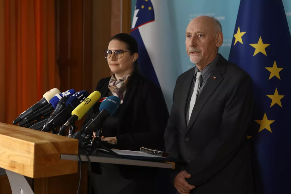 15.12.2025 - Ministrica za pravosodje mag. Andreja Kokalj in minister za notranje zadeve Branko Zlobko bosta danes, 15. decembra 2025, podala izjavo za javnost glede primera smrti mo&scaron;kega v Novem mestu konec oktobra letos.Foto: Luka Cjuha