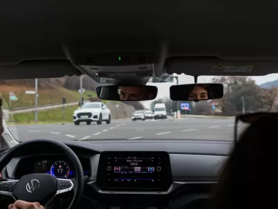 Odgovarjamo bralki: je prometna ureditev na Ro&scaron;ki cesti sporna?