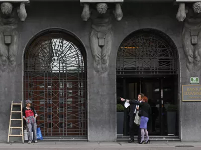 Tudi brezdomci imajo pravico do bančnega računa