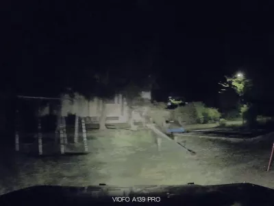 (VIDEO) Nočno divjanje po Ljubljani: odnesla sta jo s pogojno kaznijo