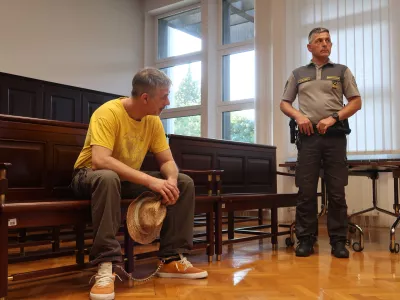 David &Scaron;trukelj, obtožen uboja v baru na železni&scaron;ki postaji Most na Soči, februar 2024