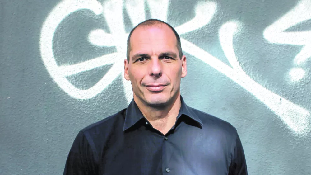 Yanis Varoufakis, gr&ouml;ki ekonomist - profesor gospodarstva na atenski univerzi,    //FOTO: Jaka GasarOPOMBA: ZA OBJAVO V PRILOGI n DNEVNIKOV OBJEKTIV - INTERVJU 2013 / Foto: Jaka Gasar