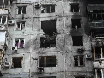 The apartment building hit by a Russian drone strike, amid Russia's attack on Ukraine, in Zaporizhzhia, Ukraine December 16, 2025. REUTERS/Stringer