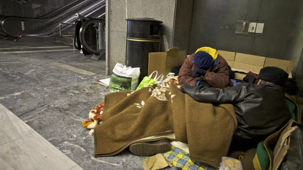 Za brezdomce, ki spijo na cesti, do 500 evrov kazni