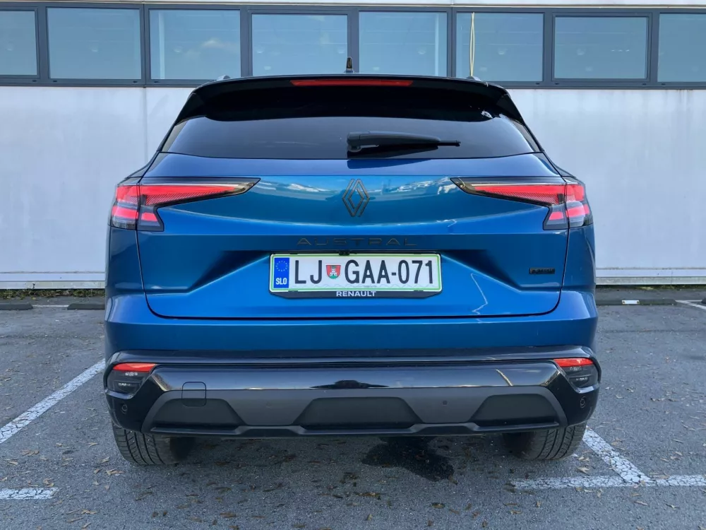 Ko ritka in hrbet po mačje predeta