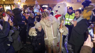 26.12.2025 - sprevod Dedka mraza v Ljubljani - dedek mrazFoto: Luka Cjuha
