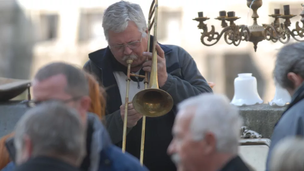 Golobovi presli&scaron;ali opozorila na področju hrupa