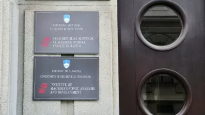 Urad za makroekonomske analize UMAR Gregorčičeva