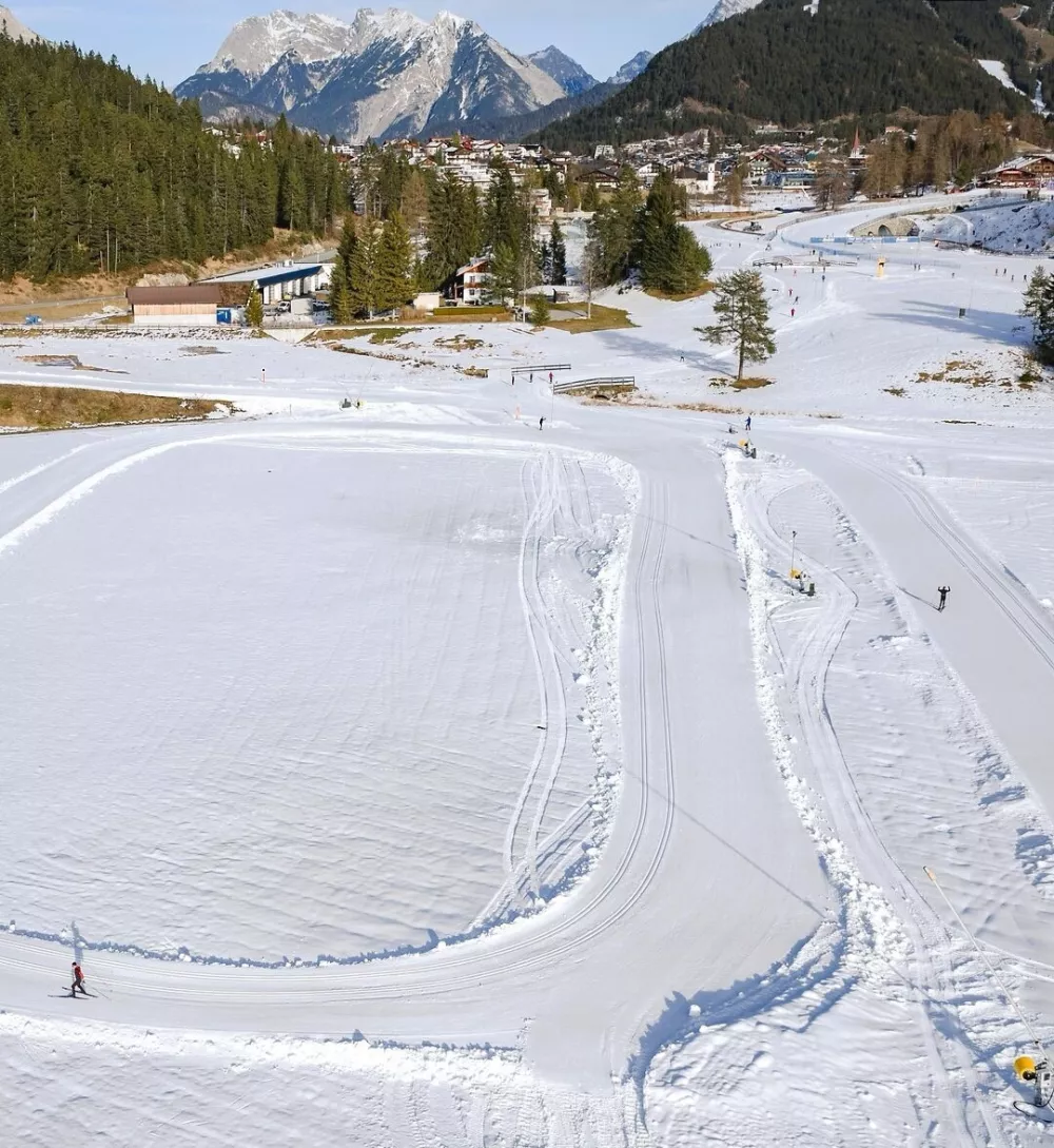 S pomanjkanjem snega se sooča tudi teka&scaron;ko smučarsko območje Seefeld. Foto: @visitseefeld