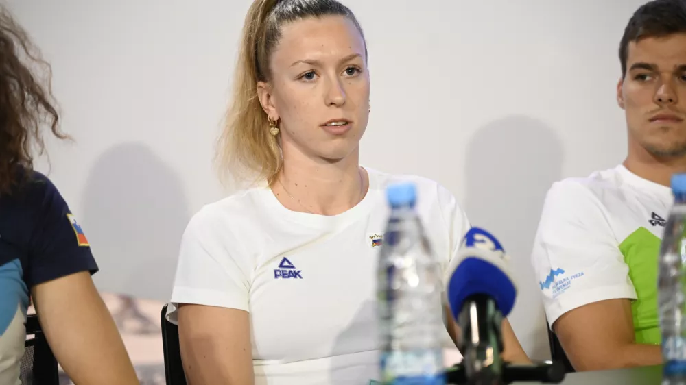 &Scaron;EGEL Janja- 11.07.2023 &ndash; Plavalna zveza Slovenije (PZS) &ndash; plavalna reprezentanca pred odhodom na plavalno svetovno prvenstvo v Fukuoki na Japonskem &ndash; plavalci - //FOTO: Nik Erik Neubauer