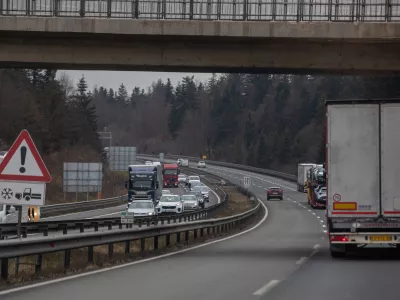 - primorska avtocesta - avtocestni odsek Vrhnika &ndash; Postojna&nbsp;- 07.12.2022 - 50. obletnica prvega avtocestnega odseka Vrhnika&ndash;Postojna v Sloveniji in tudi v takratni Jugoslaviji - gradnja se je začela 22. maja 19, uradno odprtje je bilo 29.decembra 1972&nbsp;//FOTO: Luka Cjuha