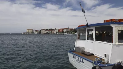Poreč1.08.2023 - Hrva&scaron;ka Istra - turizem - poletje - počitnice - turisti - turistična sezonaFOTO: Luka Cjuha
