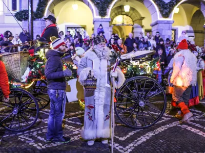 Izjemen obiskom in bogatim prazničnim programom
