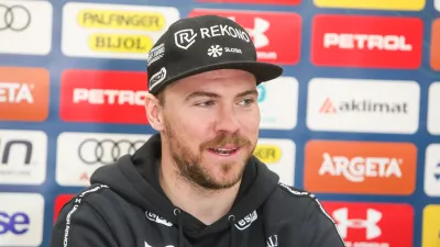 - Miha Hrobat, - 27.01.2025. - Novinarska konferenca smučarske reprezentance Slovenije v hitrih disciplinah.//FOTO: Bojan Velikonja