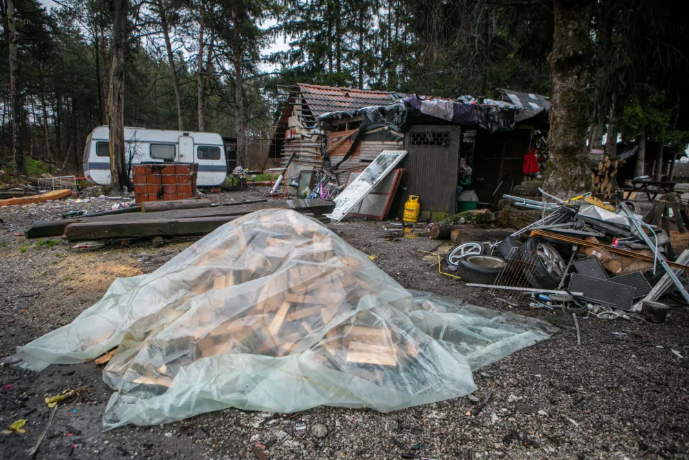 24.12.2025 - romsko naselje Roje - Strojanovi - Foto: Luka Cjuha