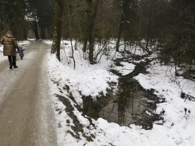 Dom, radij petih kilometrov ali izjema?