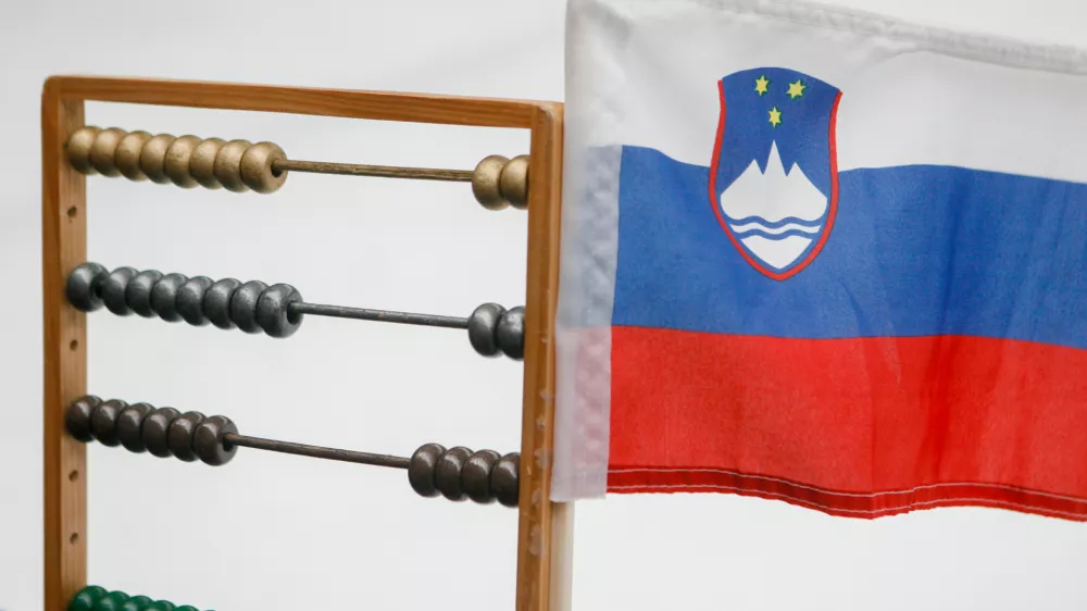 Državna proračuna z novo rekordno porabo