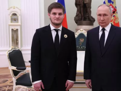 Akhmat Kadirov, sin čečenskega voditelja Ramzana kadirova in Vladimir Putin v Kremlju.