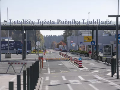 31.10.2024 - Letali&scaron;če Jožeta Pučnika Ljubljana - Fraport Slovenija Upravljavec ljubljanskega letali&scaron;ča.FOTO: LUKA CJUHA