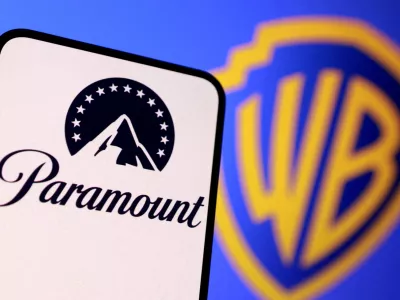 FILE PHOTO: Paramount and Warner Bros logos are seen in this illustration taken December 8, 2025. REUTERS/Dado Ruvic/Illustration/File Photo