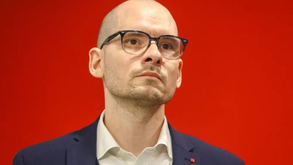 Matej Ta&scaron;ner Vatovec06.01.2026 - Predsednik SD Matjaž Han izjava za medije o aktualnih dogajanjih. Prestop poslanca Levice v SDFoto: Luka Cjuha