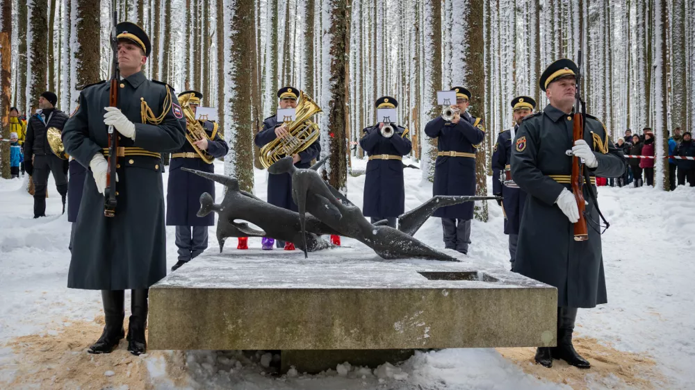 Slovenska Bistrica, Osankarica.Spominska slovesnost ob 83-letnici padca Pohorskega bataljona, na kateri je bil osrednji govornik predsednik vlade Robert Golob.Prizorisce bojisca Pohorskega bataljona pri Treh zebljih na Osankarici.