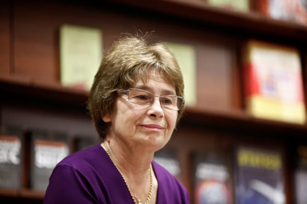 Priloga k zborniku razburila avtorje: gre za sporno, celo kaznivo besedilo