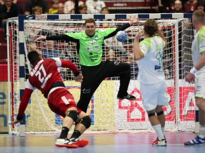 Handball - 2020 European Handball Championship - Main Round Group 2 - Slovenia v Hungary - Malmo Stadium, Malmo, Sweden - January 19, 2020. Slovenia's goalkeeper Klemen Ferlin in action. TT News Agency/Andreas Hillergren via REUTERS   ATTENTION EDITORS - THIS IMAGE WAS PROVIDED BY A THIRD PARTY. SWEDEN OUT. NO COMMERCIAL OR EDITORIAL SALES IN SWEDEN.