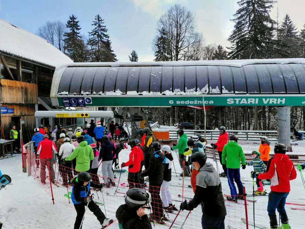 Sori&scaron;ki planini koncesija za novo vlečnico, Stari vrh oživljajo po mrtvi sezoni