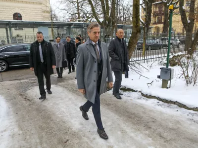 Predsednik vlade Robert Golob13.01.2026 - Delovno kosilo pri predsedniku vlade Robertu Golobu. PEN KlubFoto: Luka Cjuha