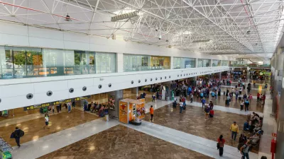 80-letnik je celo trdil, da je za soprogino&nbsp;smrt odgovorno vodstvo letali&scaron;ča na Tenerifih. Foto: Reuters/Alamy