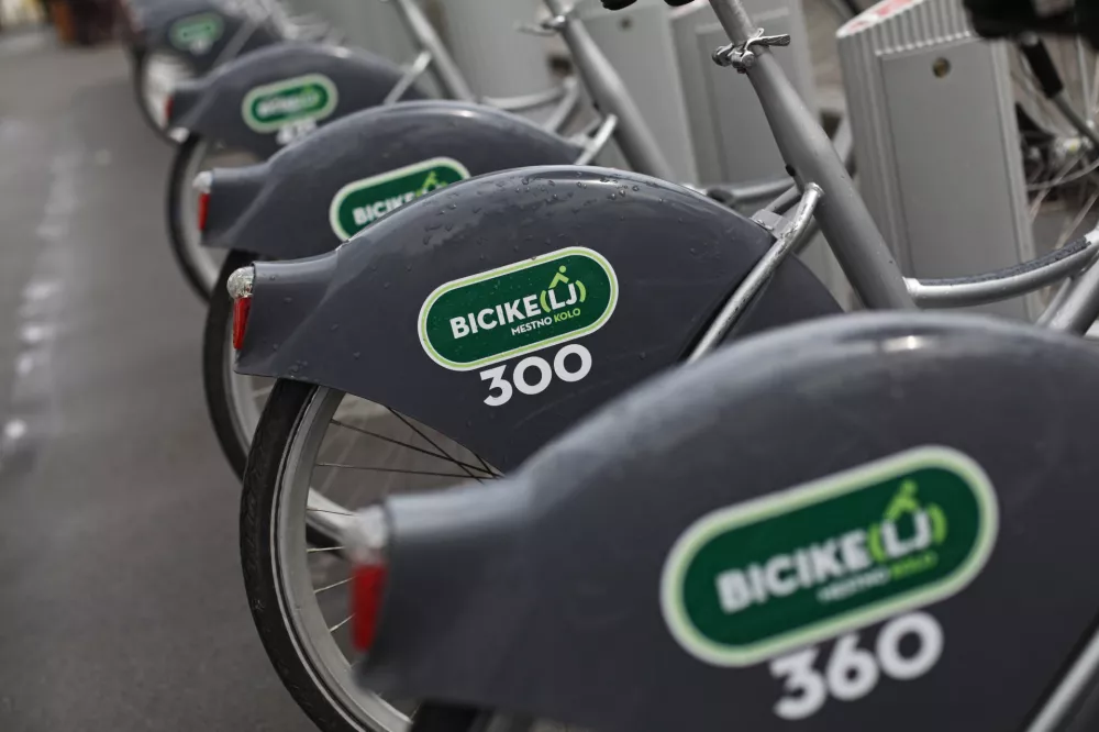 - ljubljansko mestno kolo BicikeLJ - //FOTO: Luka Cjuha 