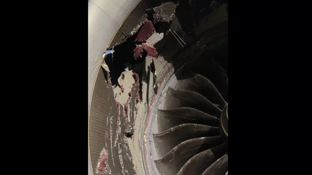 Letalo so morali po nesreči prizemljiti. Foto: Generalni direktorat za civilno letalstvo