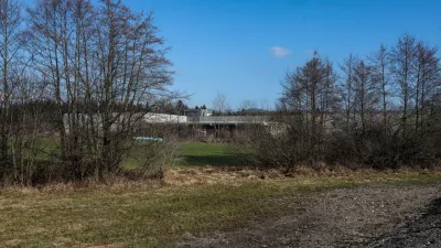 Zemlji&scaron;ča v poslovni coni ostajajo kmetijska