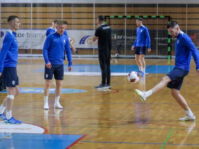 Sencur, Sportna dvorana Sencur.Uvodni trening slovenske futsal reprezentance Slovenije v okviru priprav za UEFA Futsal Euro 2026 in izjave za medije.